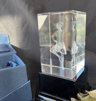 3d glass cut Highland Dancer